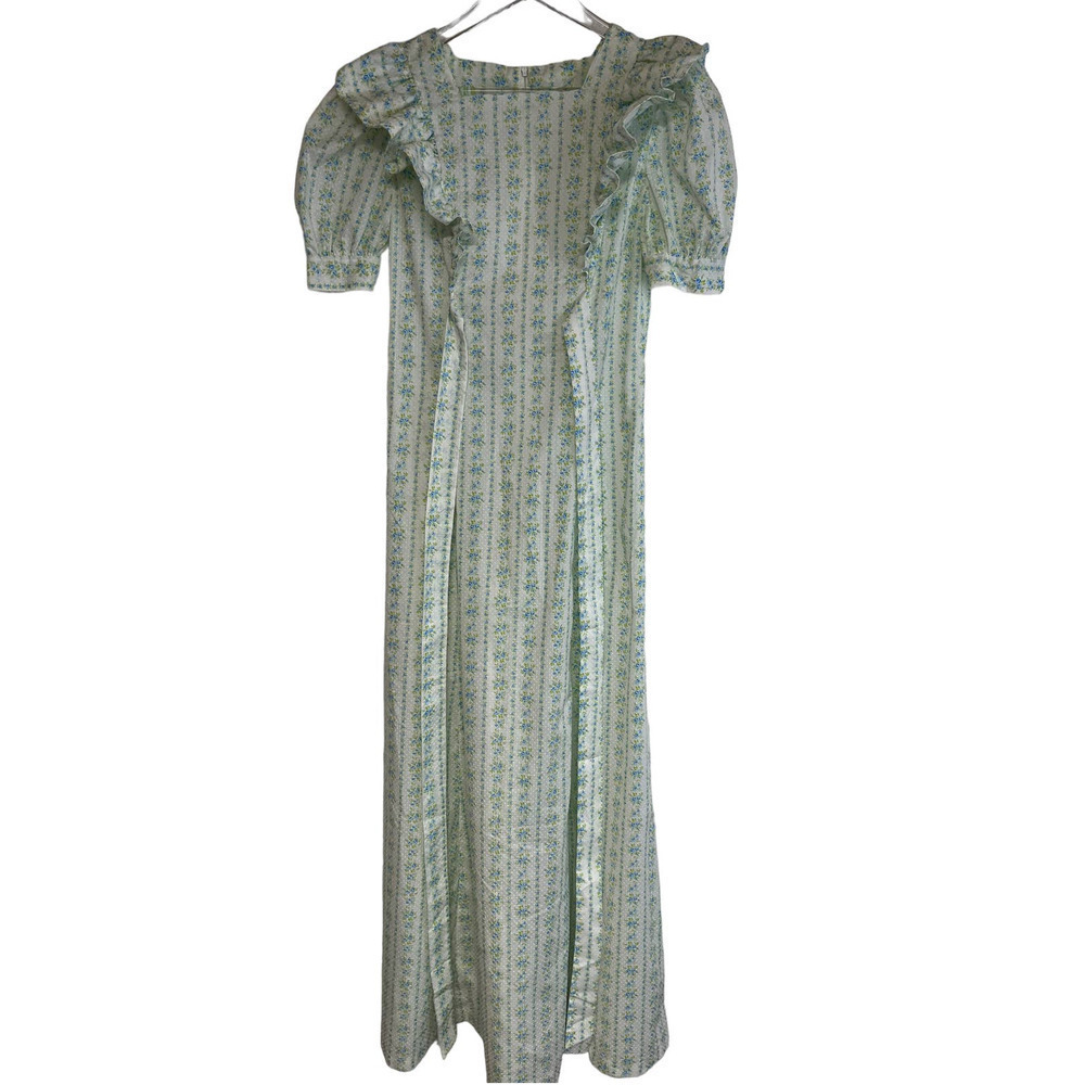 Vintage Long Cottage Core Prairie Twee 1970's Belted Maxi Dress